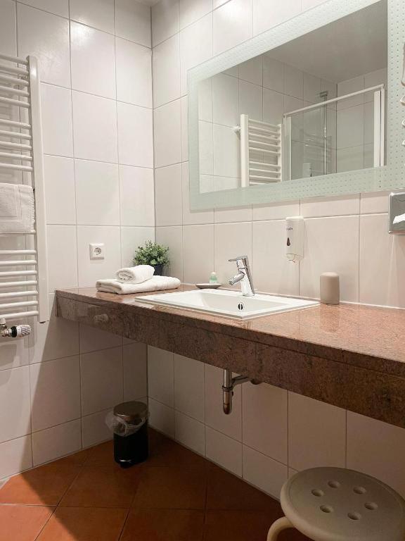 Landhotel Waldheim Pliezhausen المظهر الخارجي الصورة
