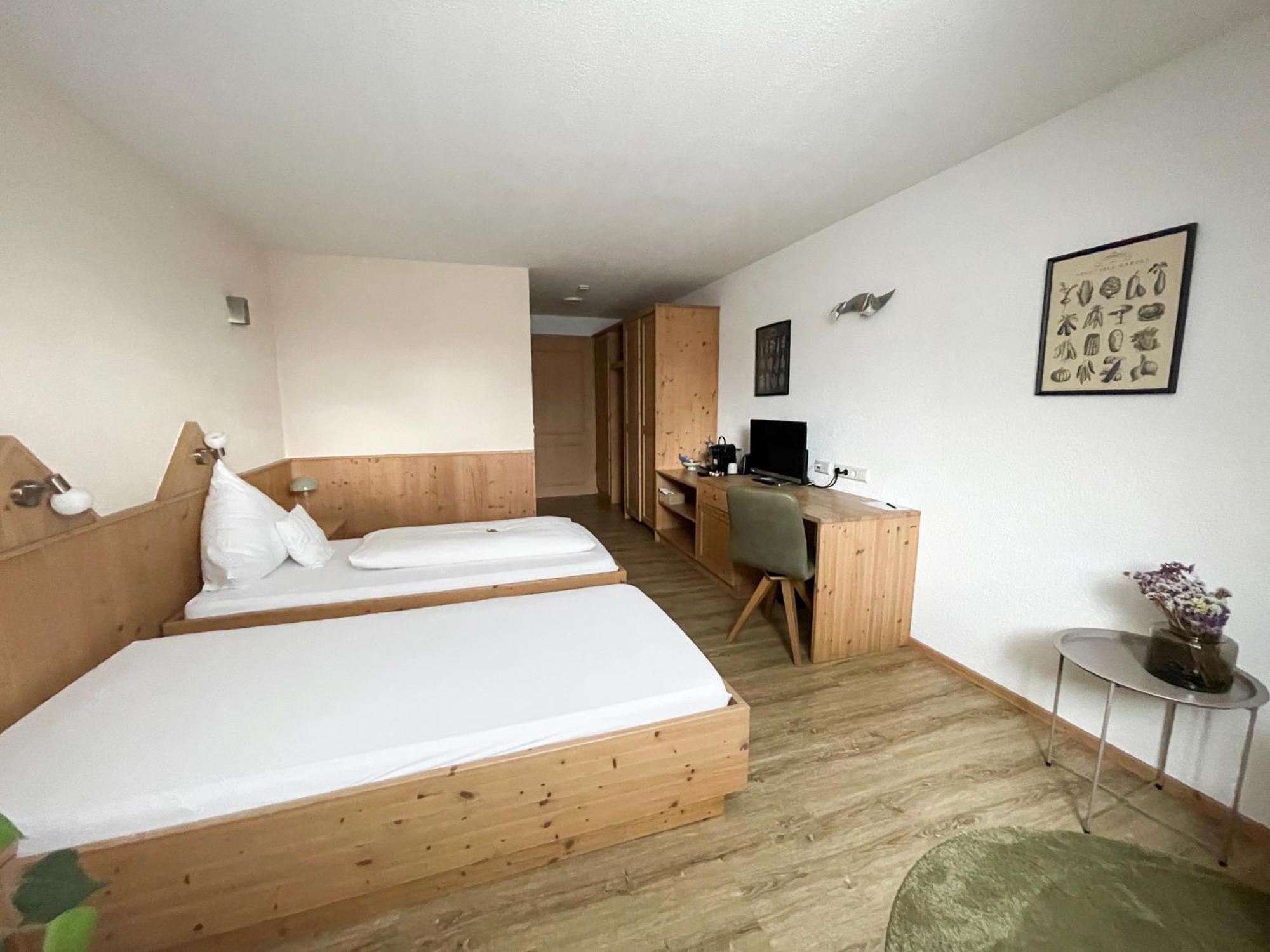 Landhotel Waldheim Pliezhausen المظهر الخارجي الصورة